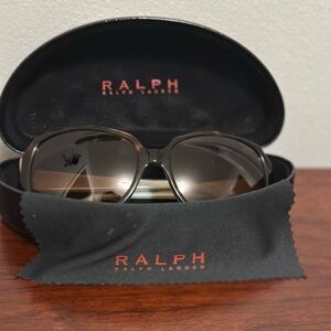 Preloved Ralph Lauren 5138 Sunglasses – Tortoise with Teal Trim